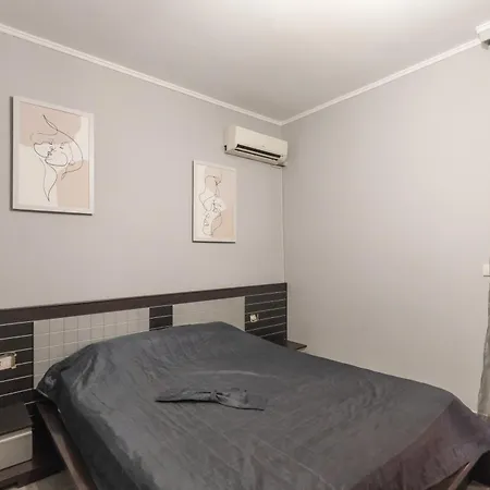 Διαμέρισμα Cozy Near Of *